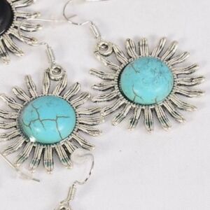 Silver and Turquoise Sunburst Double Sided Lightweight Silver Tone Earrings